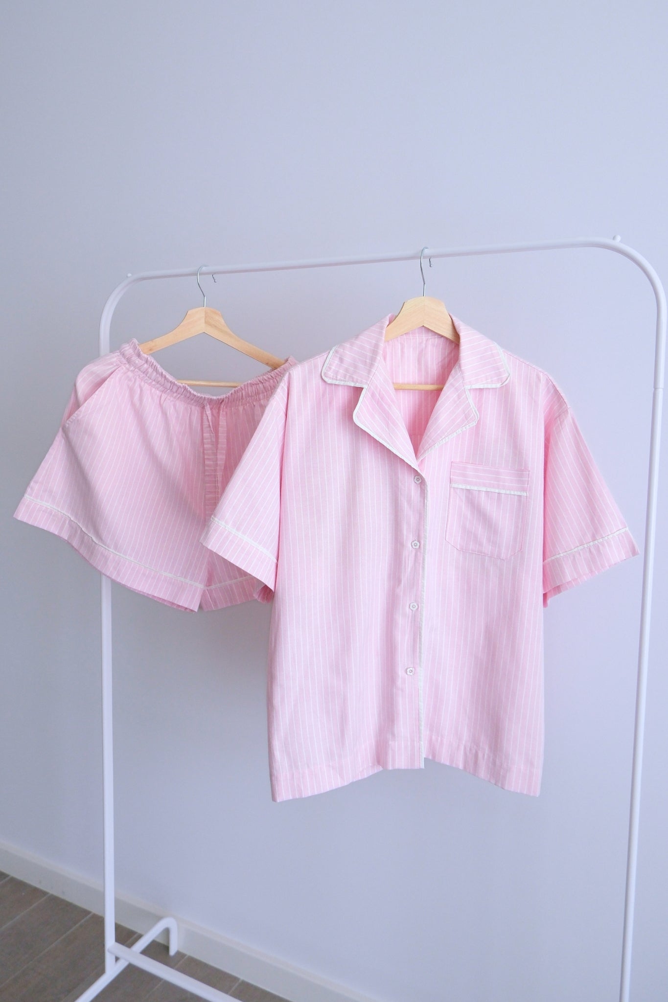 Bra Free Pyjamas (SoftForm Pads) - Short (Sakura)